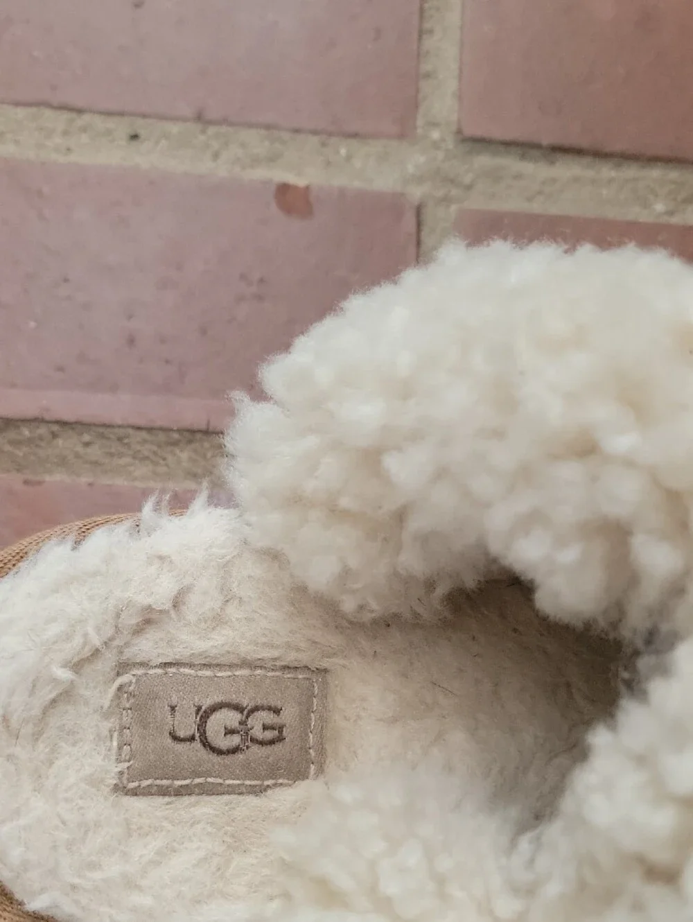 UGG Kids Chestnut Suede Slip-On Shearling Clog